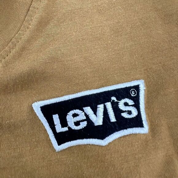 Levi’s Red Tab Lounge Collared Polo Shirt Womens Medium Short Sleeve Beige - Picture 3 of 5